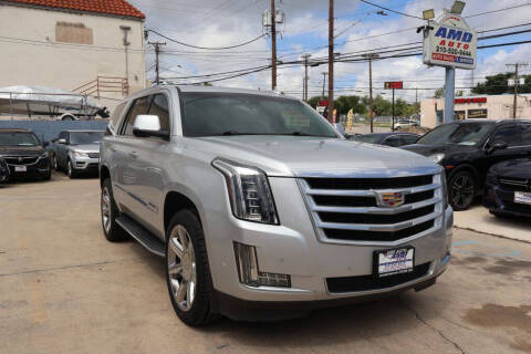 2017 Cadillac Escalade Luxury Photo