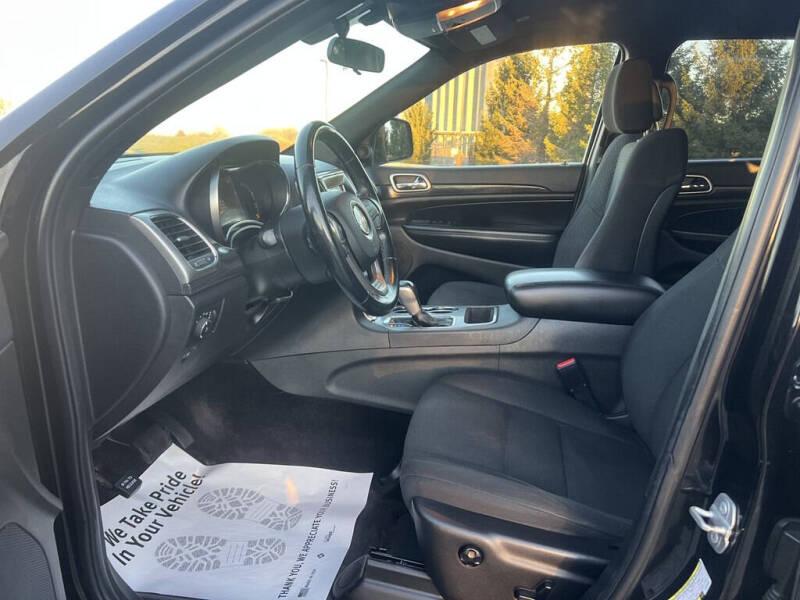 2018 Jeep Grand Cherokee Laredo