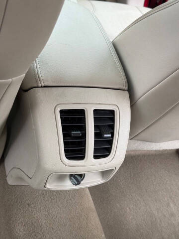 2012 Ford Taurus SEL