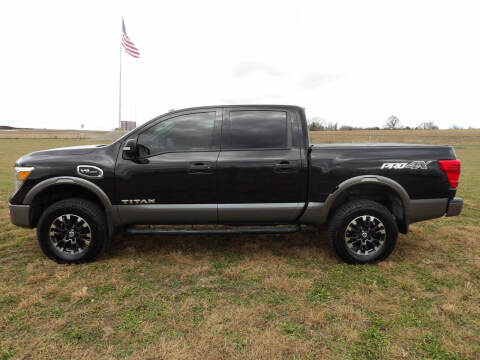 2017 Nissan Titan