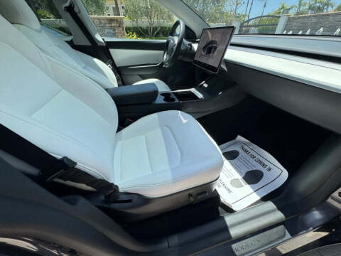 2024 Tesla Model Y Long Range