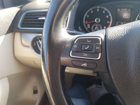 2015 Volkswagen Passat 1.8T SE