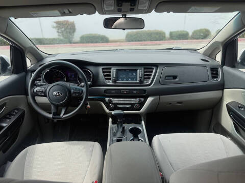 2019 Kia Sedona LX