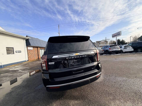2022 Chevrolet Suburban LT