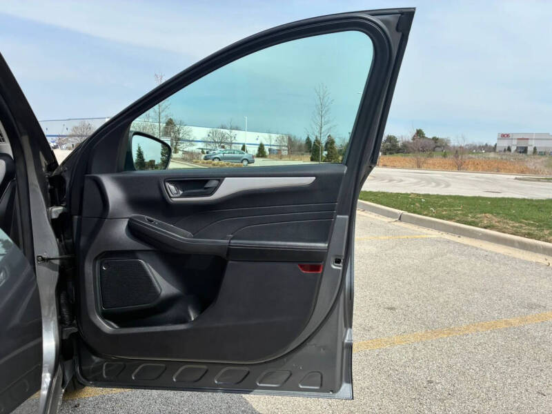2022 Ford Escape SE