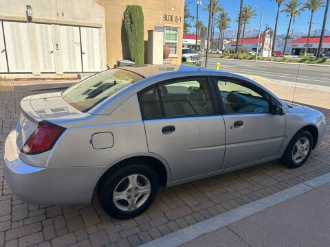 2004 Saturn Ion 1