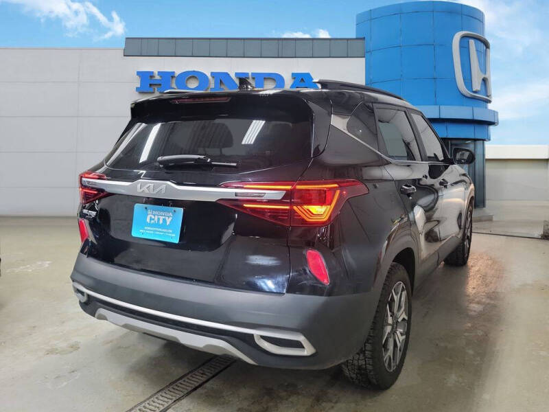 2023 Kia Seltos EX