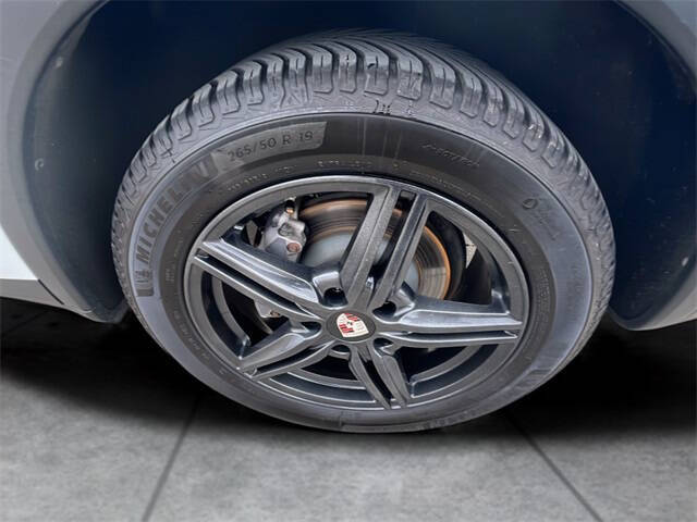 2014 Porsche Cayenne Platinum