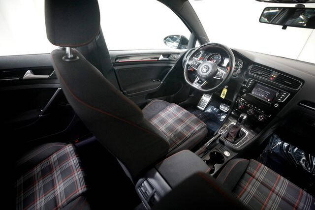 2015 Volkswagen Golf GTI S