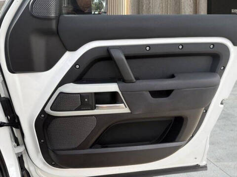 2022 Land Rover Defender 110 S
