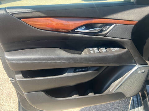 2015 Cadillac Escalade Luxury