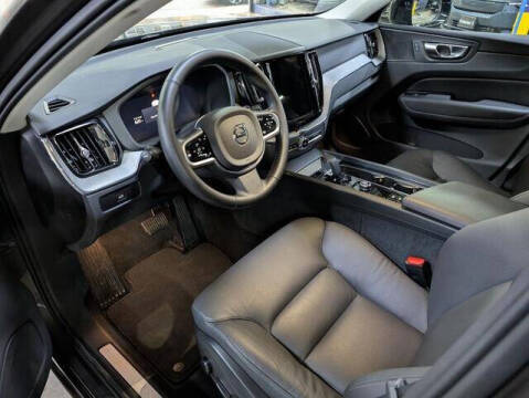 2025 Volvo XC60 B5 Plus Dark Theme