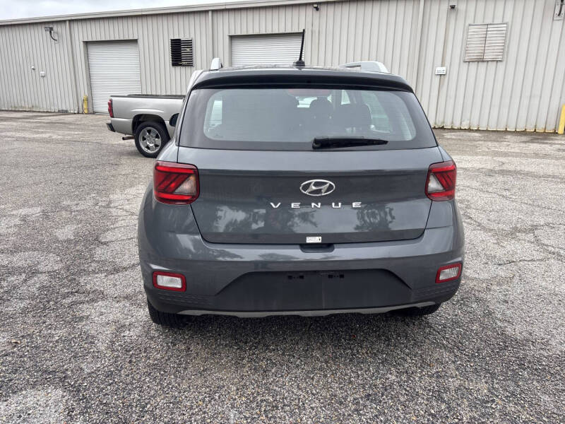 2024 Hyundai Venue SEL