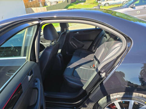 2017 Volkswagen Jetta 2.0T GLI