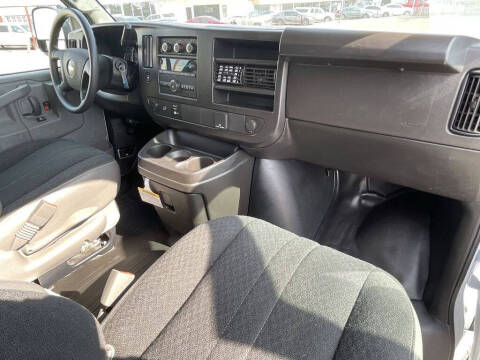 2024 Chevrolet Express 2500