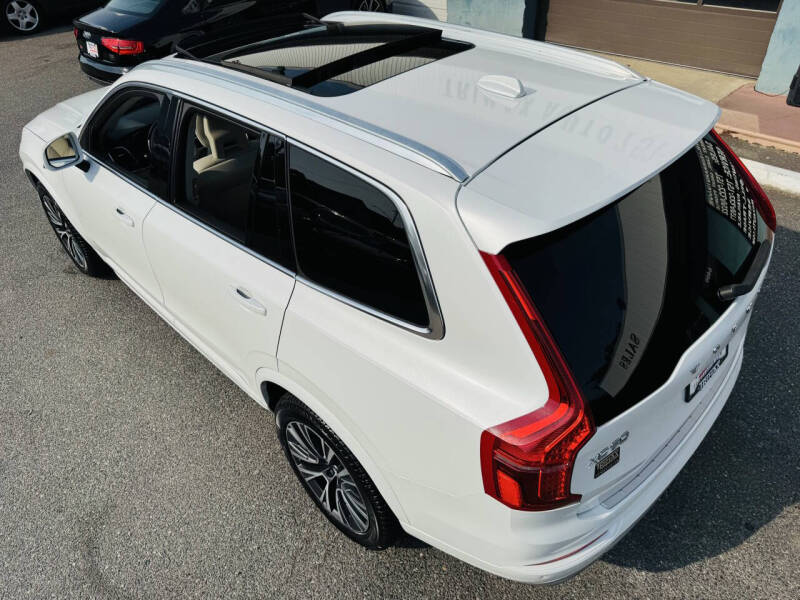 2020 Volvo XC90 T5 Momentum