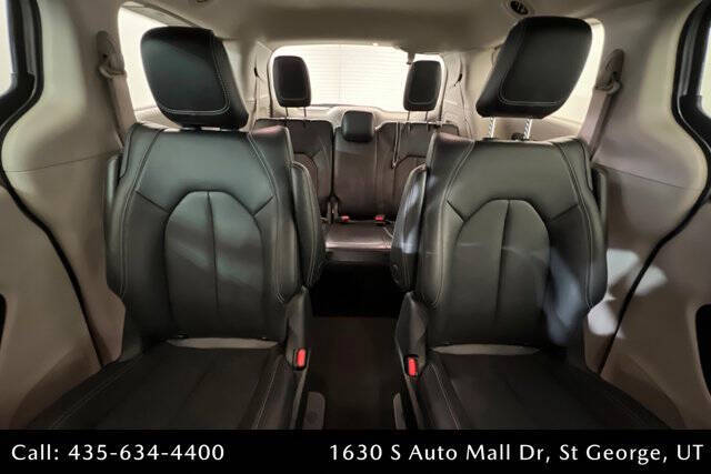2024 Chrysler Pacifica Plug-In Hybrid