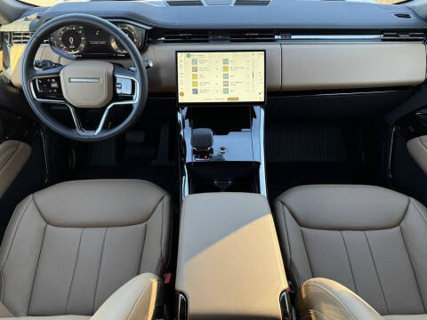 2025 Land Rover Range Rover Sport P360 SE