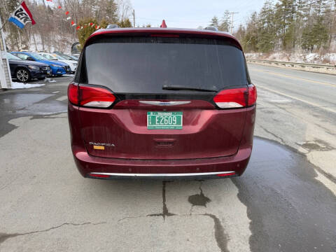2018 Chrysler Pacifica Touring L