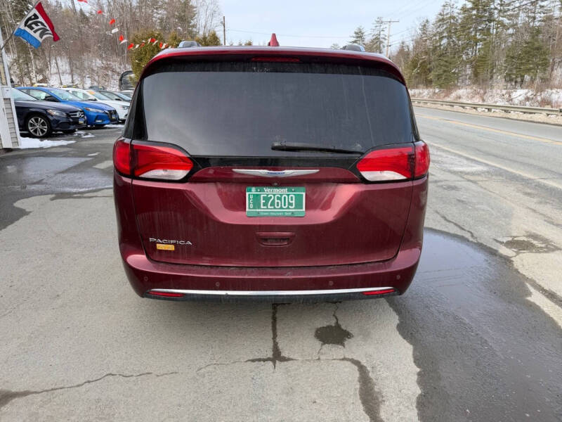 2018 Chrysler Pacifica Touring L