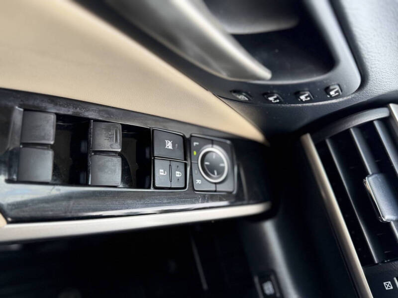 2019 Lexus IS 300