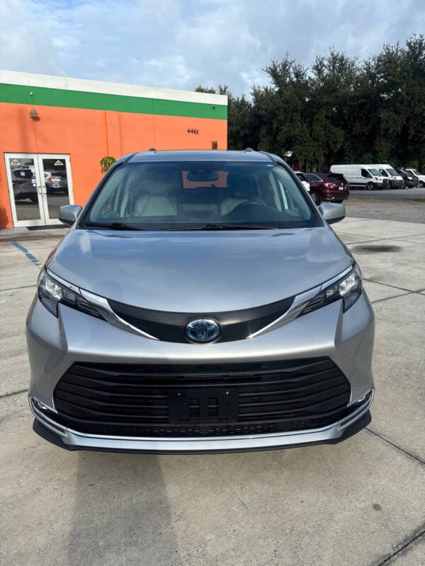 2024 Toyota Sienna