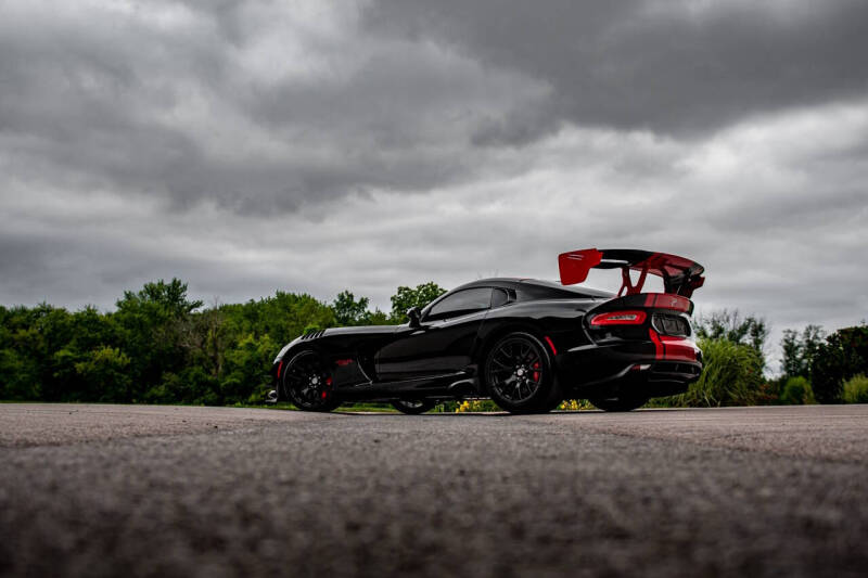 2017 Dodge Viper GTC