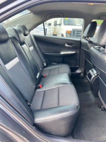 2012 Toyota Camry SE