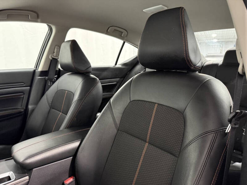 2021 Nissan Altima 2.5 SR