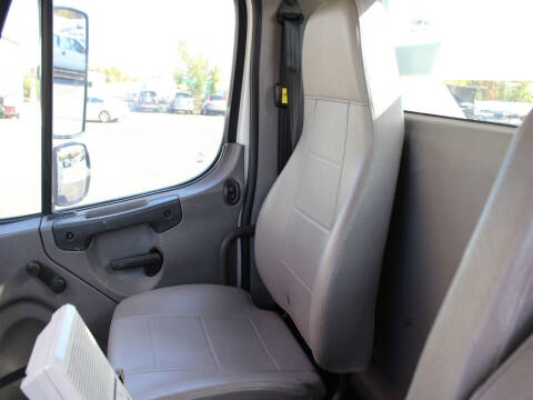 2019 Freightliner M2 106