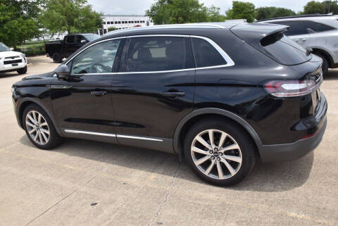 2019 Lincoln Nautilus Select