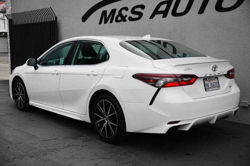 2024 Toyota Camry SE