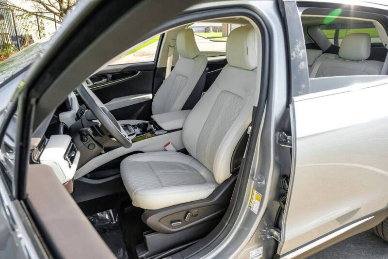 2022 Lincoln Nautilus Black Label