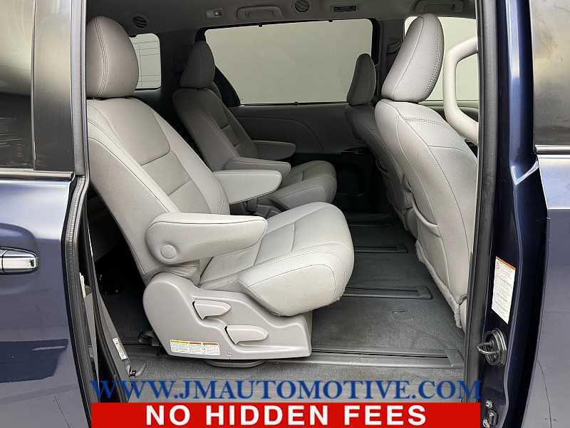 2020 Toyota Sienna XLE Premium 7-Passenger