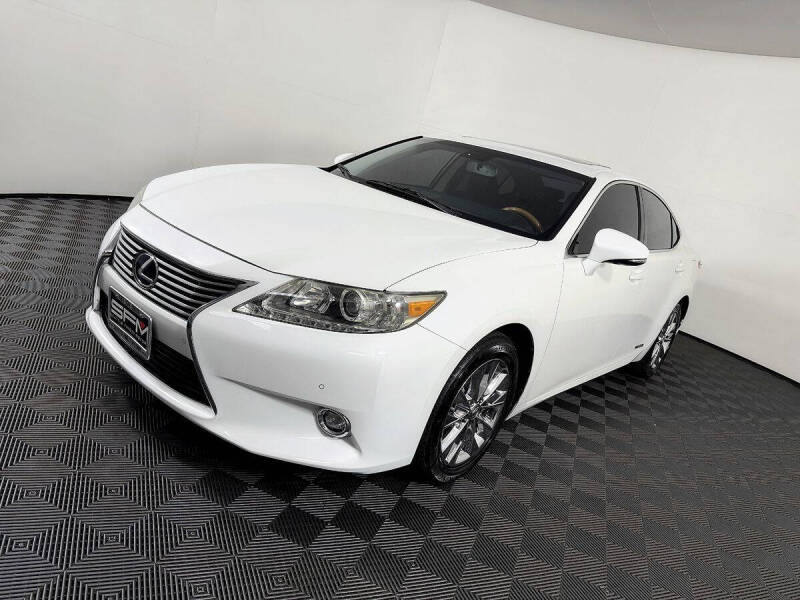 2014 Lexus ES 300h