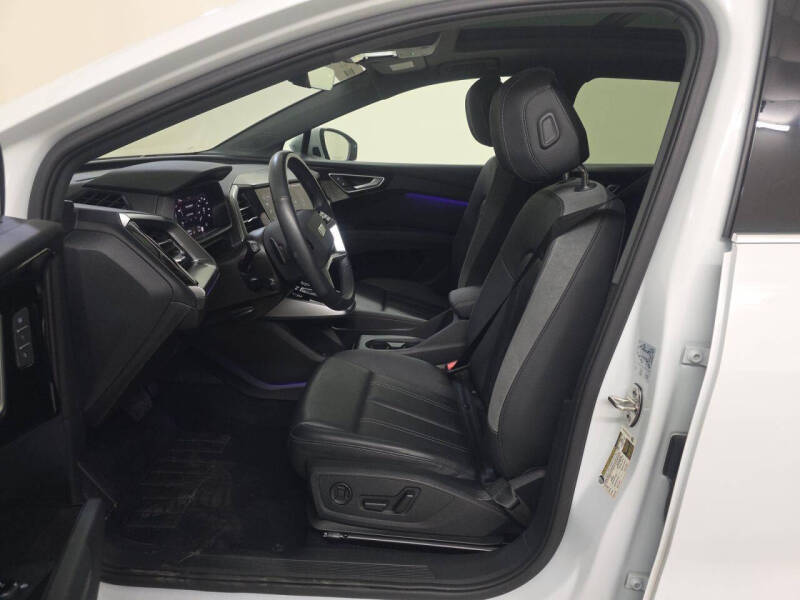 2024 Audi Q4 e-tron quattro Premium Plus 55