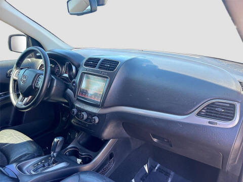 2020 Dodge Journey Crossroad