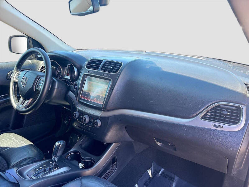 2020 Dodge Journey Crossroad