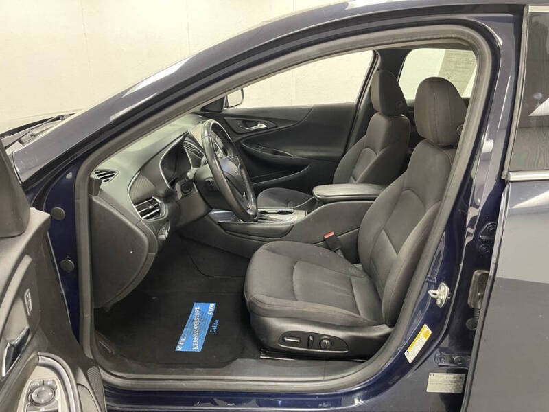 2017 Chevrolet Malibu LT