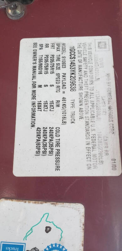 2000 Chevrolet S-10 LS