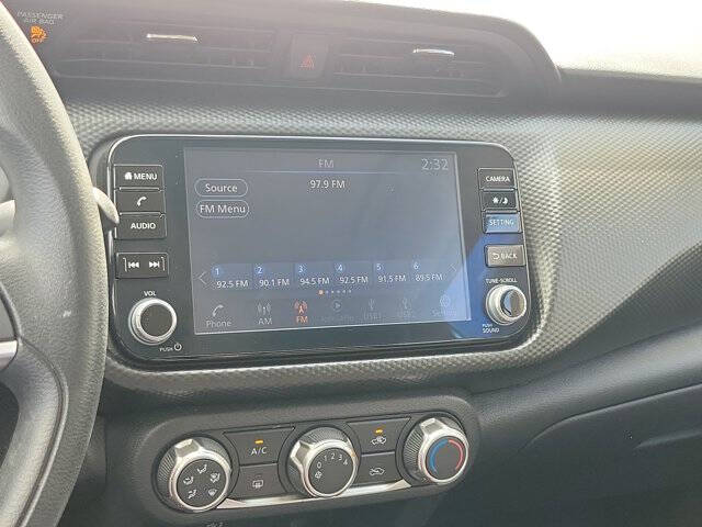 2023 Nissan Kicks SV