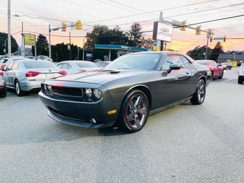 2013 Dodge Challenger for sale at LotOfAutos in Allentown PA