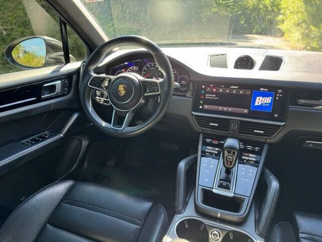 2023 Porsche Cayenne