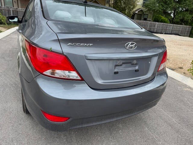 2017 Hyundai Accent SE