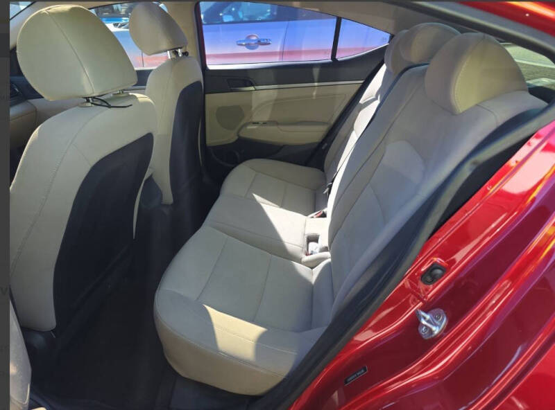 2018 Hyundai Elantra
