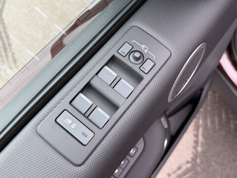 2026 Land Rover Discovery P360 Limited Edition