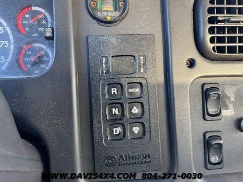 2014 Freightliner M2 106