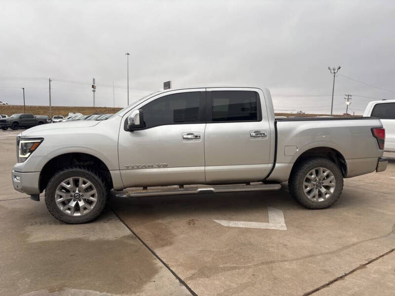 2020 Nissan Titan SL