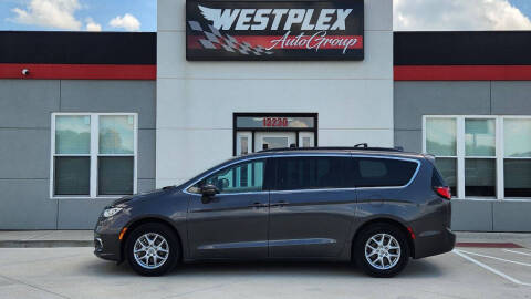 2022 Chrysler Pacifica Touring L