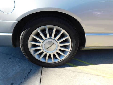 2004 Ford Thunderbird Deluxe